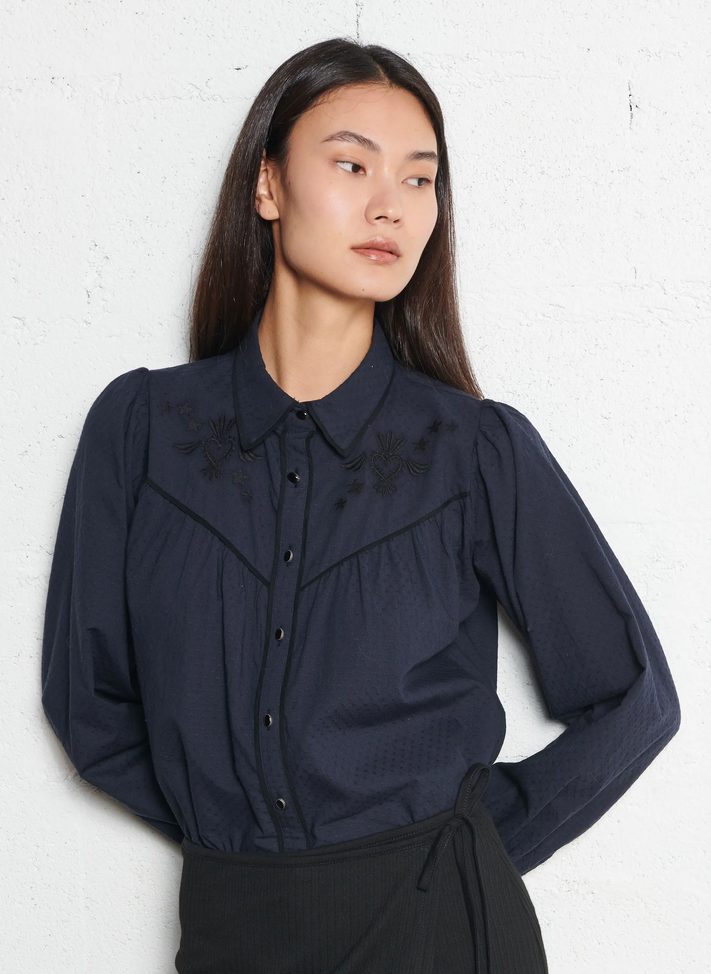 I CODE Camisa jacquard con bordados de algodón en azul