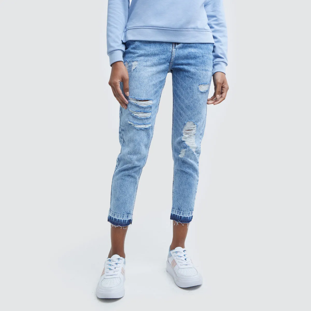 Jean Mom Rotos