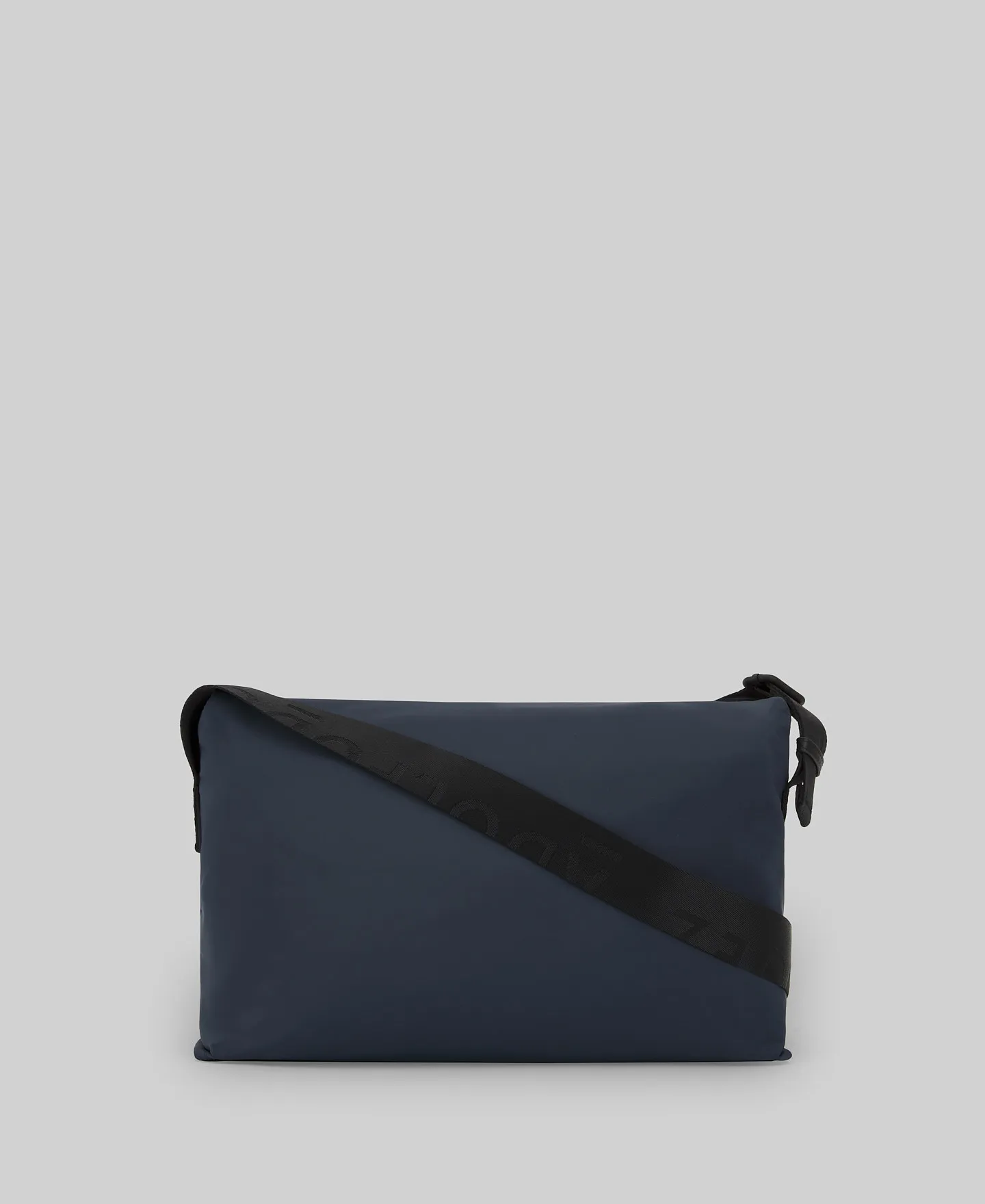 Messenger bag with lapel man