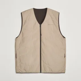 Peak Performance Insulated Reversable Vest Avid Beige
